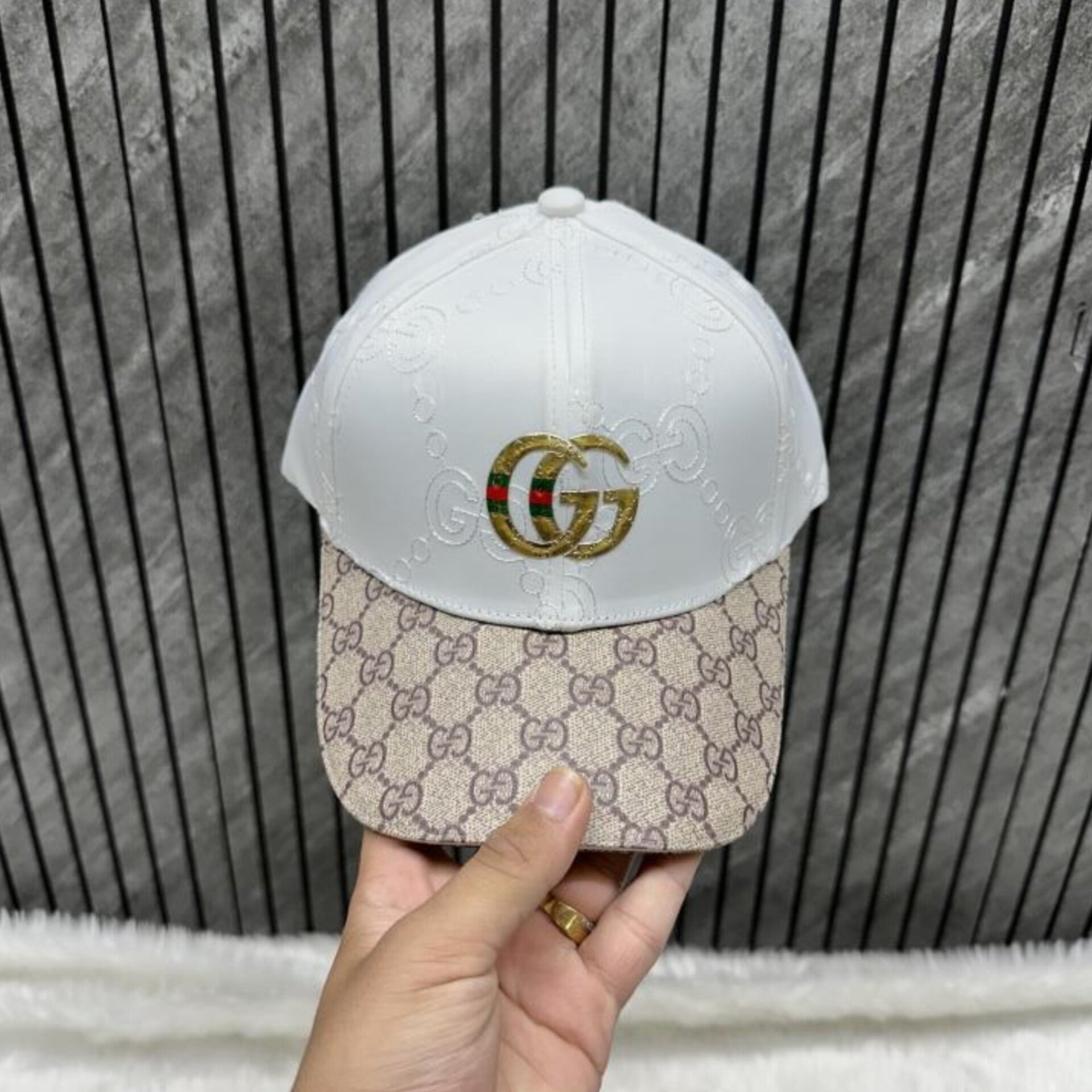 GUCCI GG MONOGRAM WHITE PREMIUM UNISEX CAP
