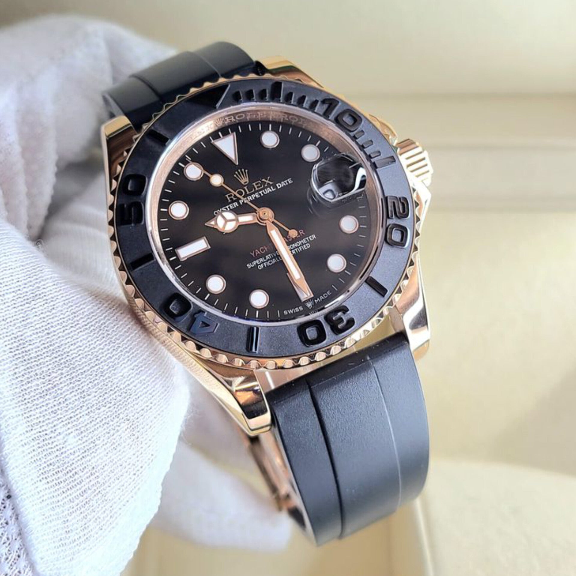 ROLEX YACHT MASTER GOLD (CELL MODEL)