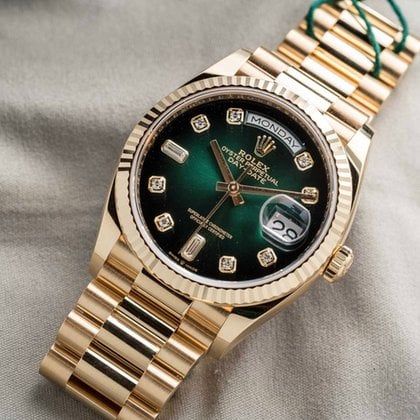 ROLEX DAY DATE GREEN GOLD DIAMOND (AUTOMATIC)