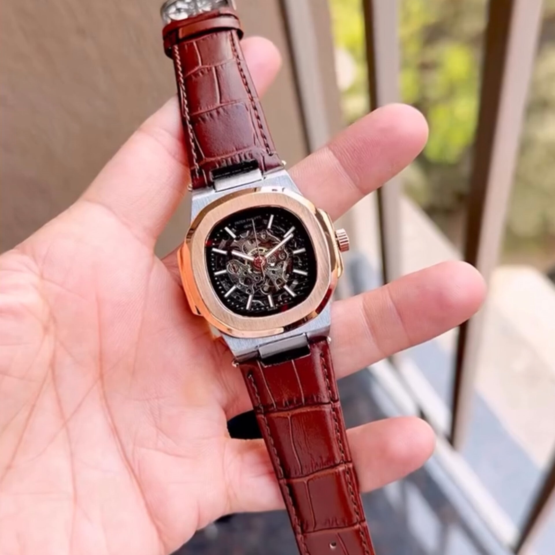 PATEK PHILIPPE NAUTILUS (AUTOMATIC)