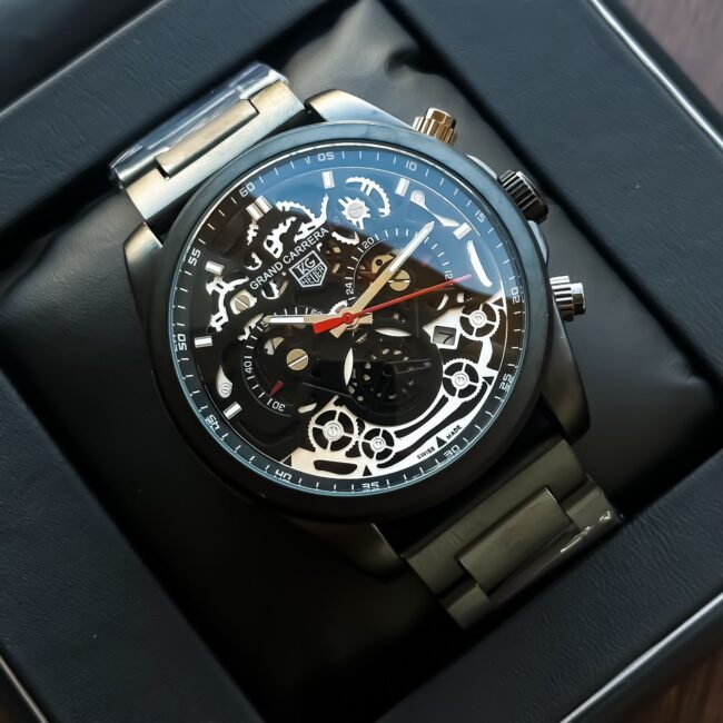 TAG HEUER CR7 BLACK CHRONOGRAPH WATCH WITH METAL BELT
