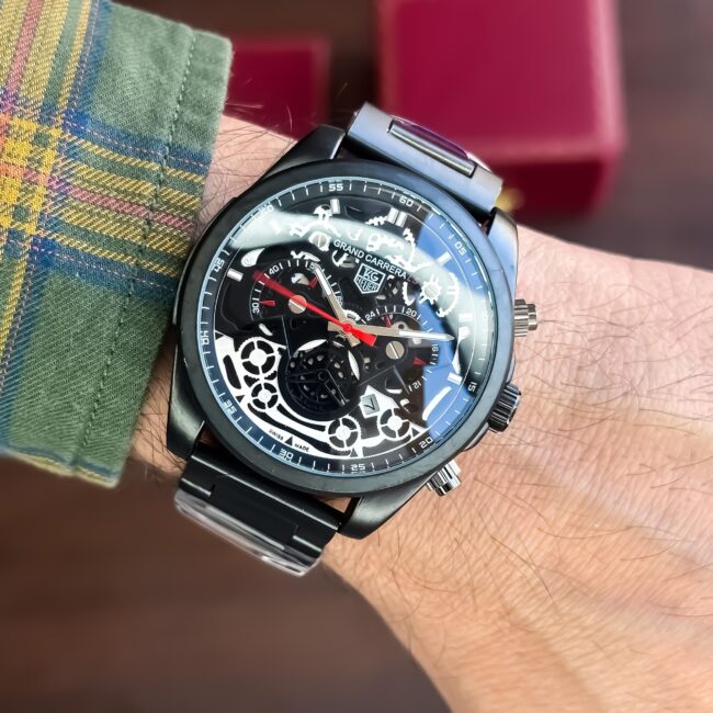 TAG HEUER CR7 BLACK CHRONOGRAPH WATCH WITH METAL BELT