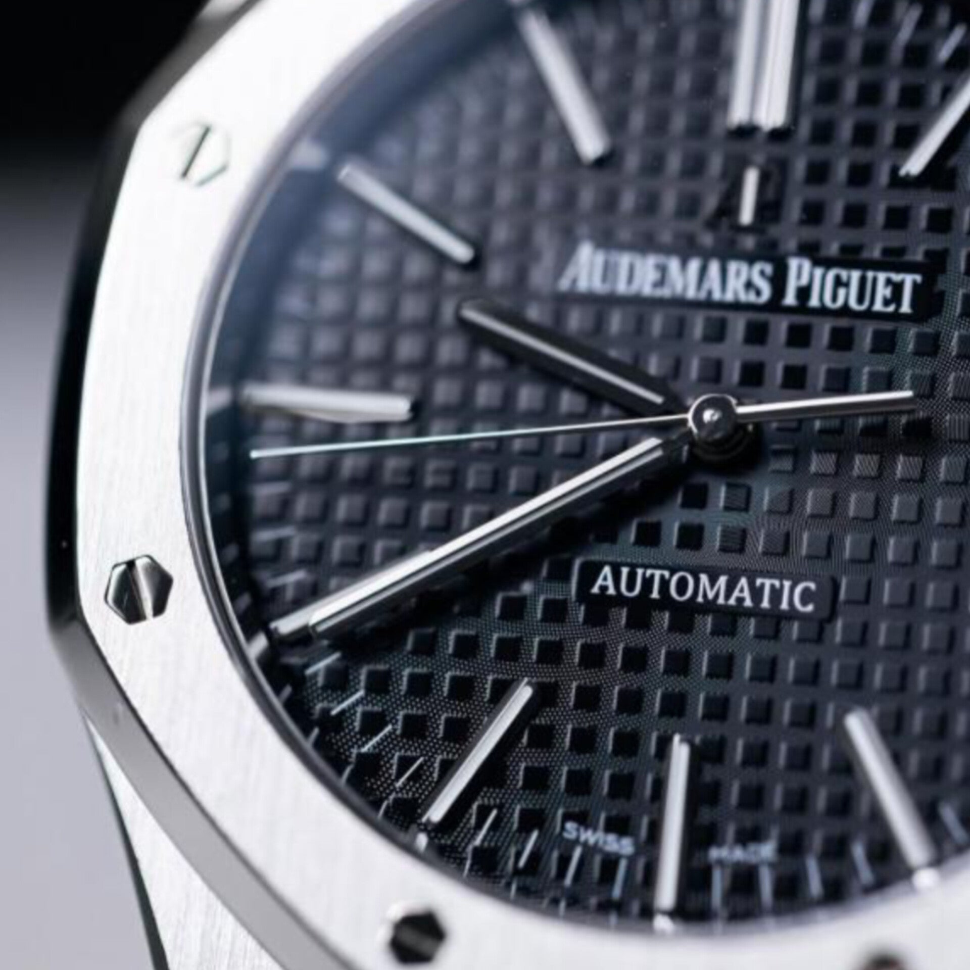 AUDEMARS PIGUET ROYAL OAK SILVER BLACK (AUTOMATIC)