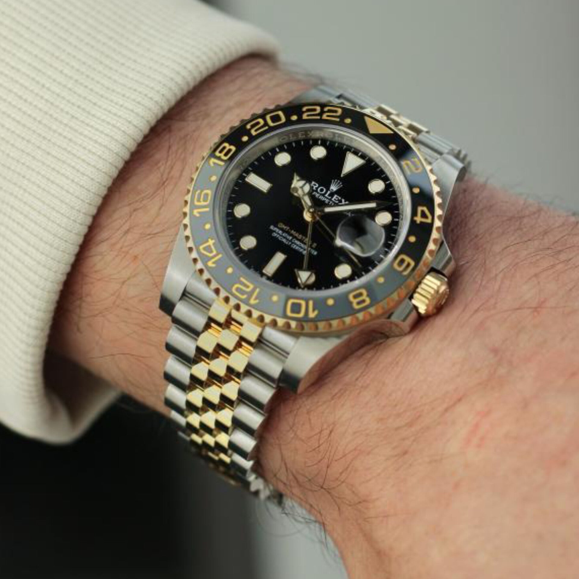ROLEX GMT MASTER II DUALTONE  BLACK (AUTOMATIC)