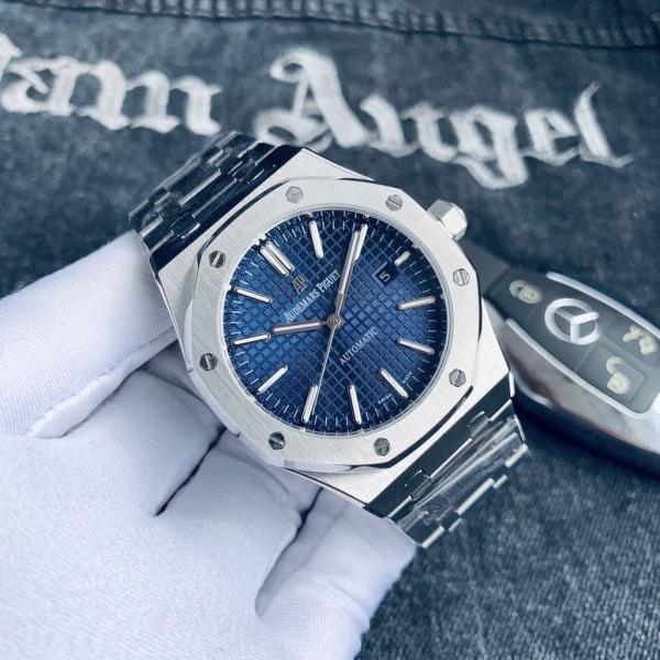 AUDEMARS PIGUET ROYAL OAK SILVER BLUE (AUTOMATIC)
